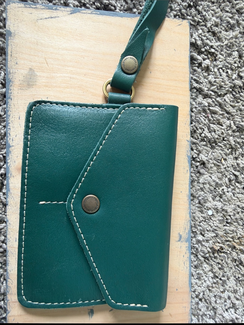 Leather Wrist Wallet - Green